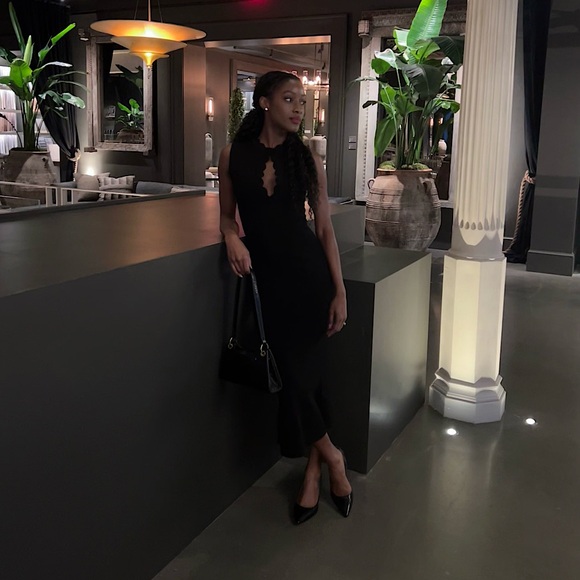 Meet your Posher, Arielle - Picture 1 of 1